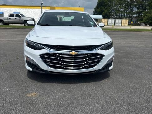 Used 2022 Chevrolet Malibu LT FWD image 18
