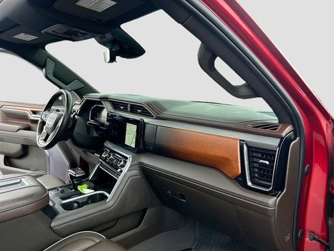 Used 2022 GMC Sierra 1500 Denali w/ Technology Package AWD/4WD image 26