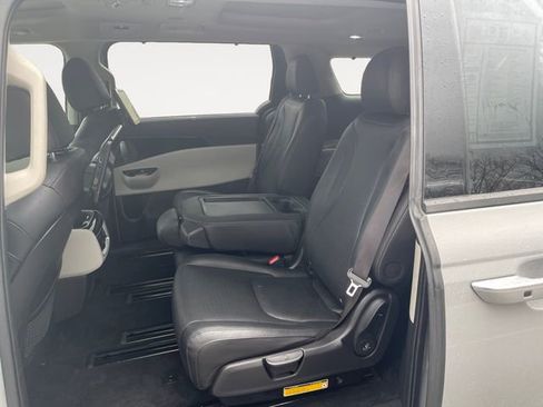 Used 2023 Kia Carnival SX Prestige FWD image 13