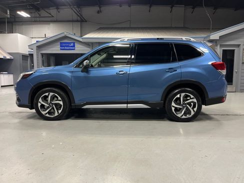 Certified 2022 Subaru Forester Touring AWD/4WD image 6