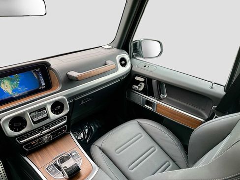 Used 2024 Mercedes-Benz G 550 image 25