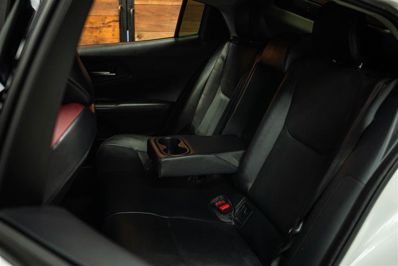 Used 2024 Toyota Prius Prime FWD image 10