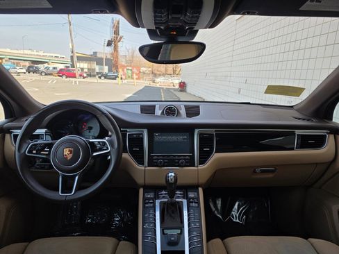 Used 2016 Porsche Macan S AWD/4WD image 16