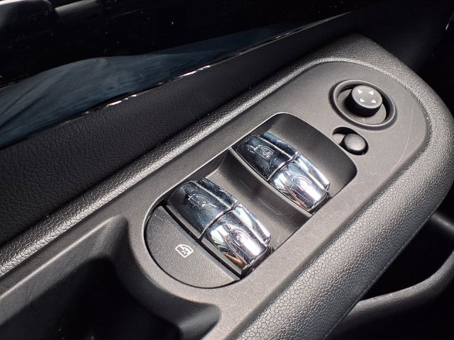 Used 2022 MINI Cooper Clubman S FWD image 25