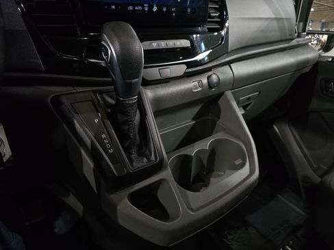 Used 2023 Ford Transit 350 XLT image 36