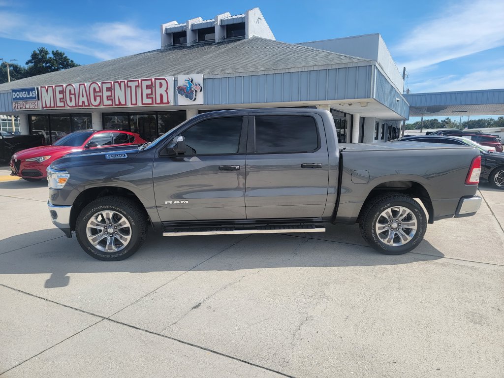 Used 2019 RAM 1500 Tradesman RWD image 2