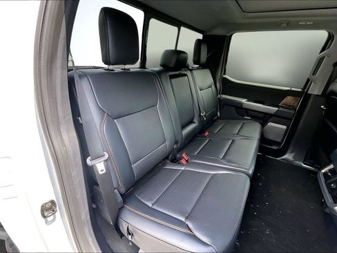New 2026 Ford F350 Lariat w/ Black Appearance Package AWD/4WD image 9