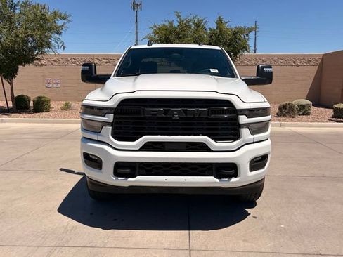 Used 2025 RAM 2500 Big Horn AWD/4WD image 3