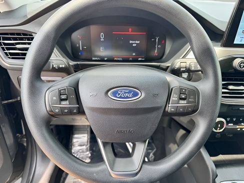 Used 2025 Ford Escape Active AWD/4WD image 12