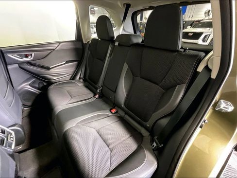 Used 2024 Subaru Forester Premium AWD/4WD image 35
