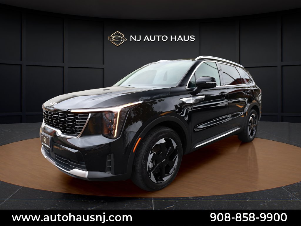 Used 2025 Kia Sorento EX AWD/4WD image 4