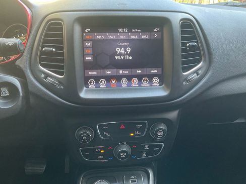 Used 2021 Jeep Compass Trailhawk AWD/4WD image 23