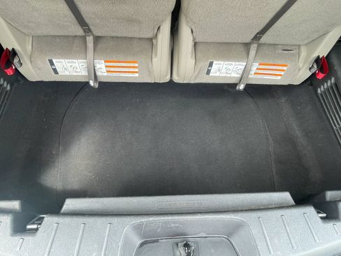 Used 2014 Ford Explorer XLT w/ Equipment Group 202A AWD/4WD image 35