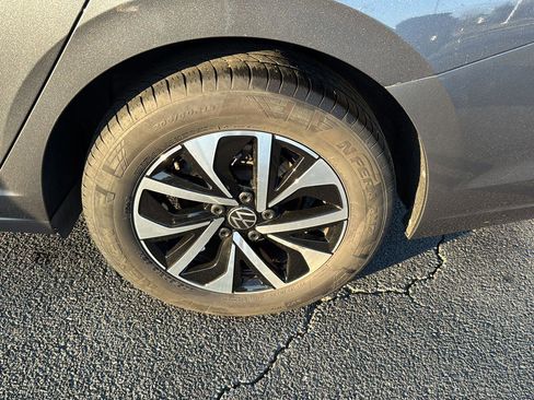 Used 2025 Volkswagen Jetta S image 29