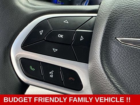 Used 2023 Chrysler Voyager LX FWD image 27