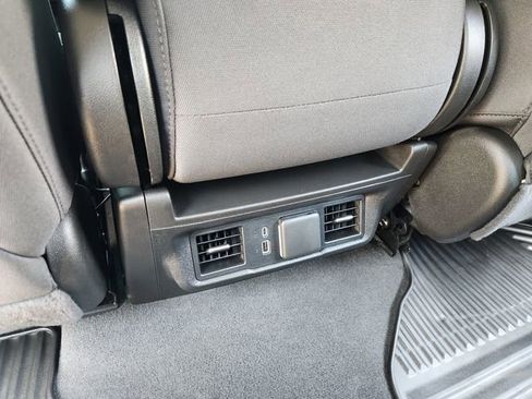 Used 2024 Chevrolet Silverado 1500 LT AWD/4WD image 28