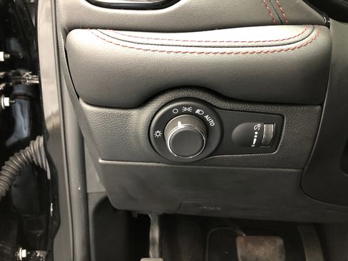 Certified 2024 Dodge Durango R/T image 19