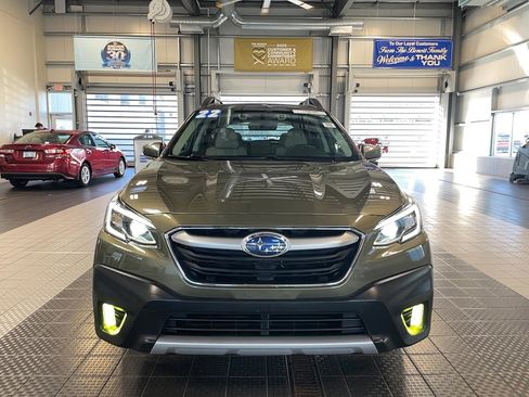 Used 2022 Subaru Outback Limited XT image 4