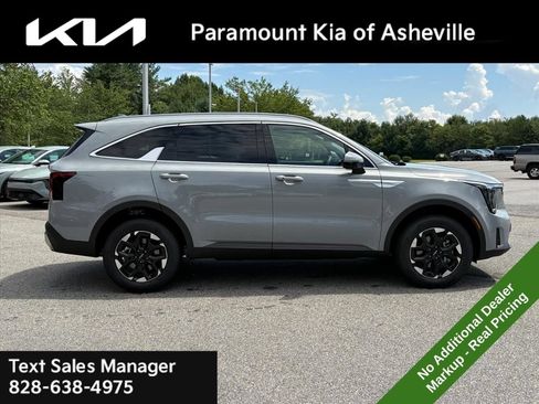 New 2026 Kia Sorento S AWD/4WD image 6