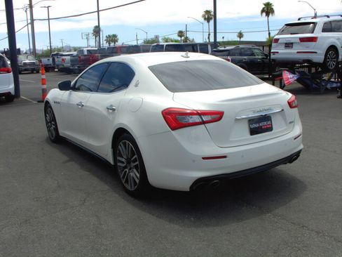 Used 2018 Maserati Ghibli RWD image 10