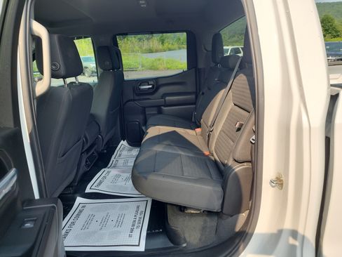 Certified 2023 Chevrolet Silverado 1500 Custom AWD/4WD image 24