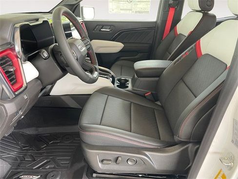 New 2025 GMC Canyon AT4 w/ AT4X Package image 9