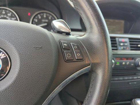 Used 2010 BMW 328i Convertible image 14