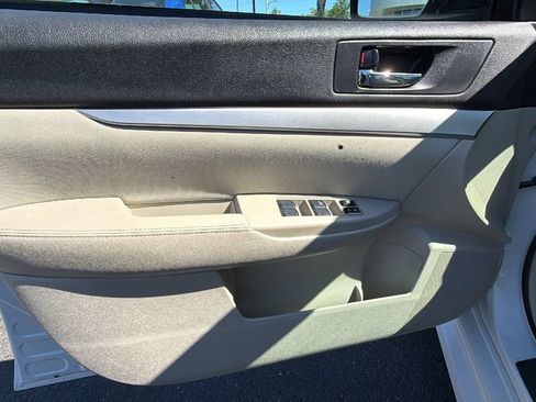 Used 2011 Subaru Legacy 2.5i Premium AWD/4WD image 18