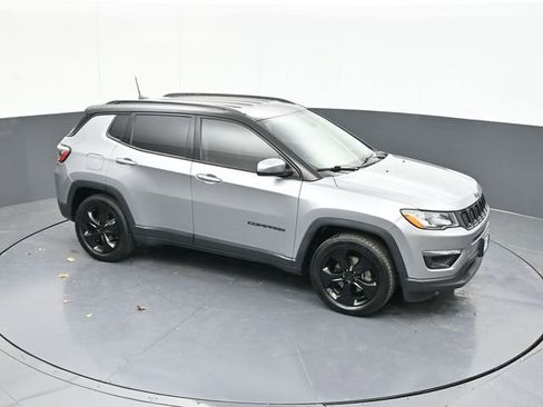Used 2019 Jeep Compass Altitude image 59