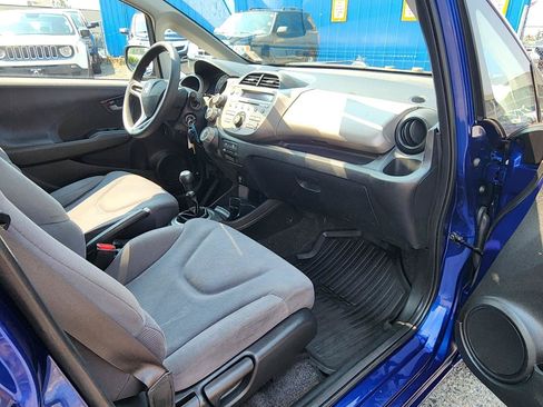 Used 2011 Honda Fit image 30
