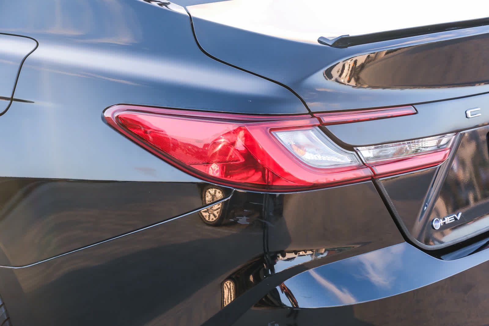 Used 2025 Toyota Camry LE FWD image 7