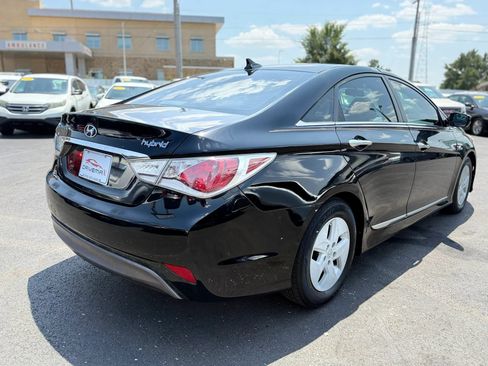 Used 2011 Hyundai Sonata Hybrid FWD image 3