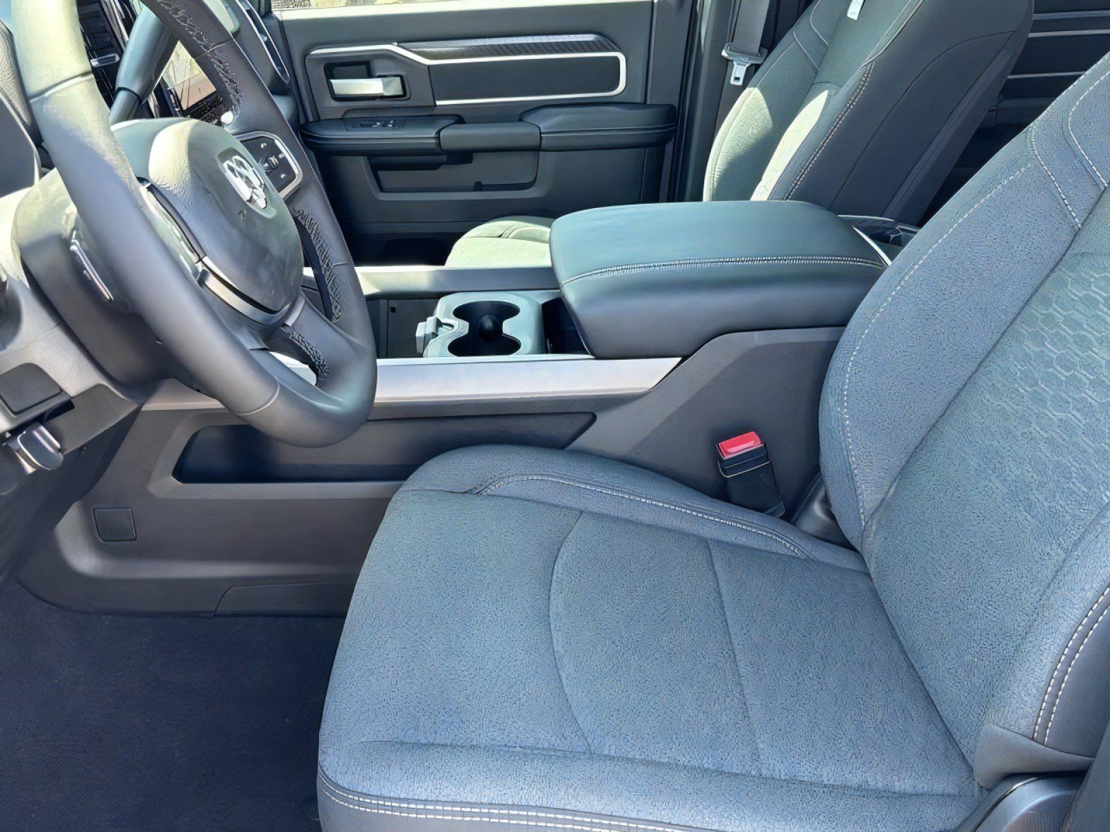 New 2027 RAM 3500 Big Horn AWD/4WD image 22