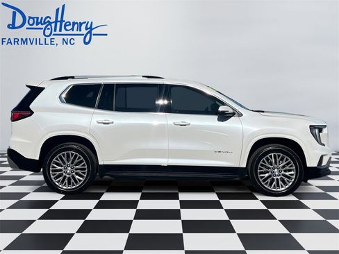 Used 2025 GMC Acadia Denali w/ Super Cruise Package image 6