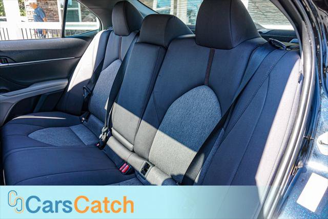 Used 2018 Toyota Camry LE w/ Moonroof Package FWD image 34