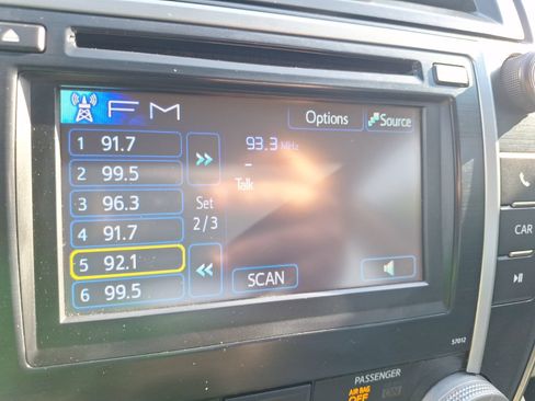Used 2012 Toyota Camry LE FWD image 24