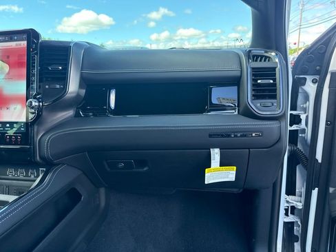 New 2026 RAM 2500 Limited AWD/4WD image 28