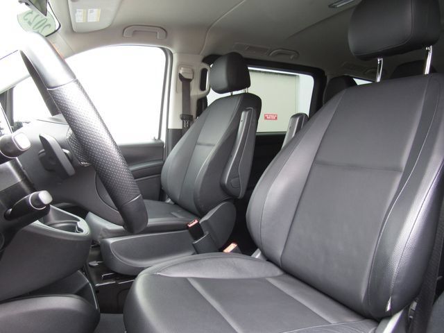 Used 2023 Mercedes-Benz Metris Passenger image 10