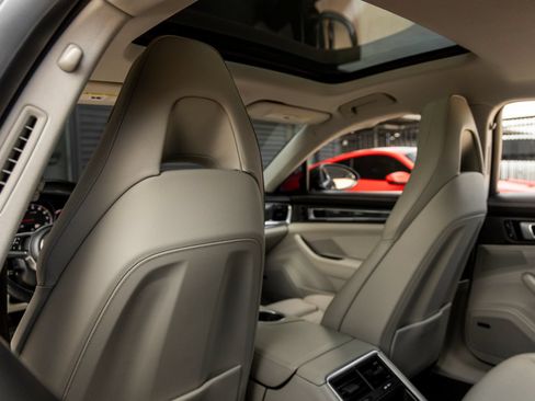 Certified 2017 Porsche Panamera 4S AWD/4WD image 27