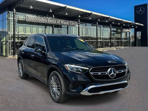 Used 2026 Mercedes-Benz GLC 300 4MATIC image 1