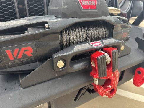 Used 2022 Jeep Wrangler Unlimited Rubicon w/ LED Lighting Group AWD/4WD image 13