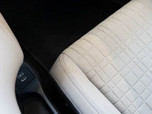 Certified 2024 Honda HR-V LX image 25