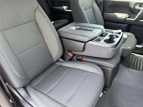 New 2026 Chevrolet Silverado 2500 Custom w/ Custom Value Package AWD/4WD image 30