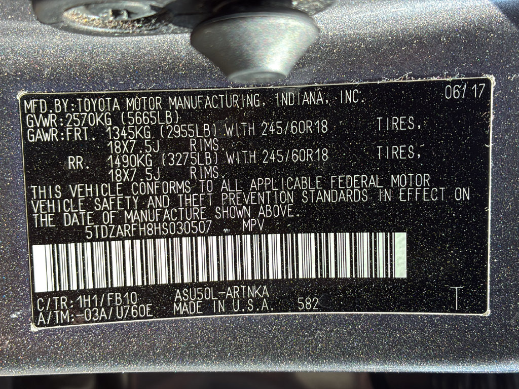 Used 2017 Toyota Highlander LE FWD image 30