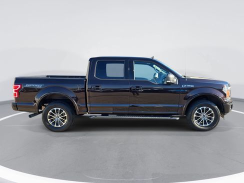 Used 2019 Ford F150 XLT w/ Equipment Group 302A Luxury image 4