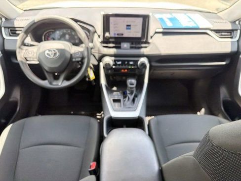 Used 2023 Toyota RAV4 LE FWD image 21