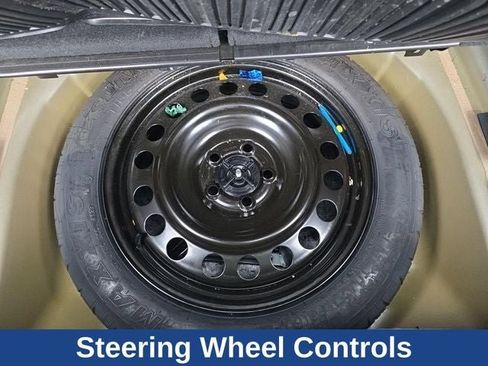 Certified 2024 Ford Explorer XLT w/ Equipment Group 202A AWD/4WD image 22