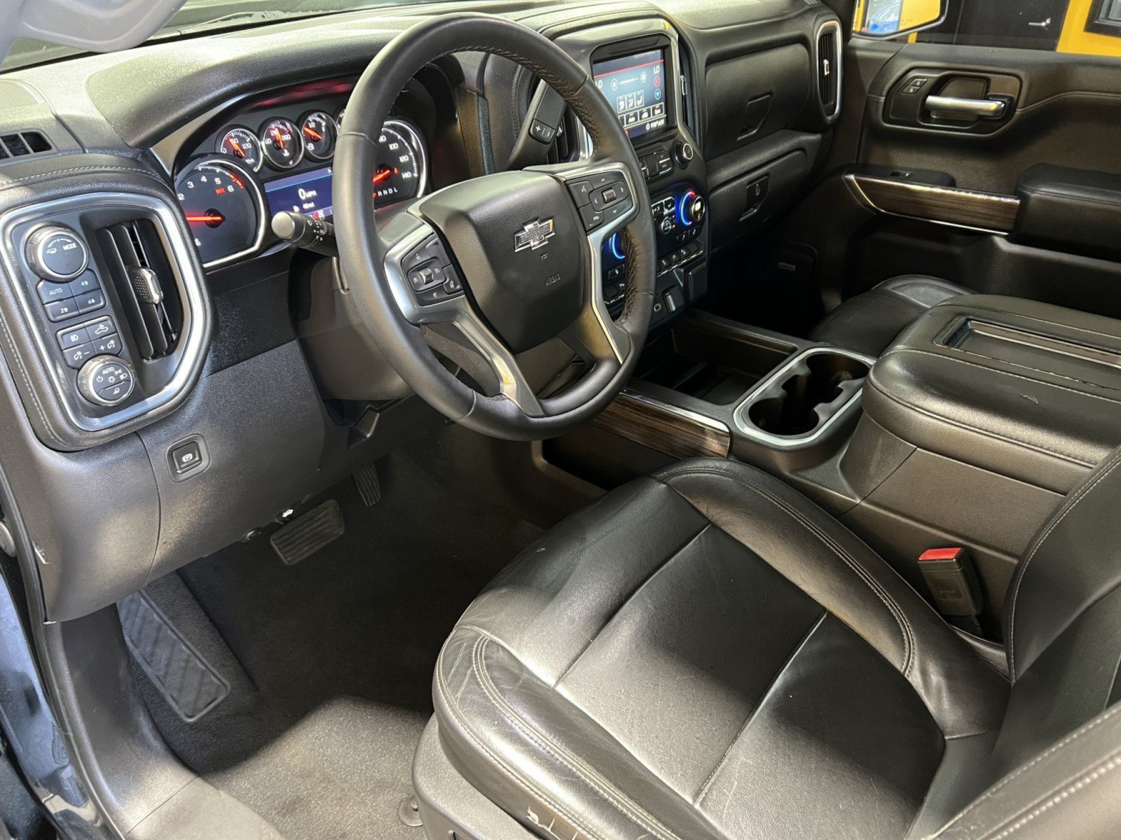 Used 2020 Chevrolet Silverado 1500 RST w/ All-Star Edition AWD/4WD image 14