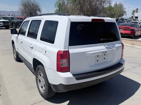 Used 2016 Jeep Patriot Sport w/ Power Value Group FWD image 6