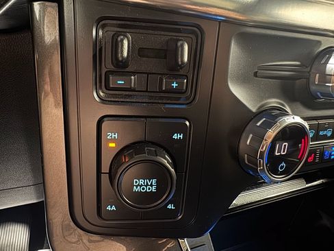 Used 2021 Ford F150 Lariat w/ Equipment Group 502A High AWD/4WD image 36